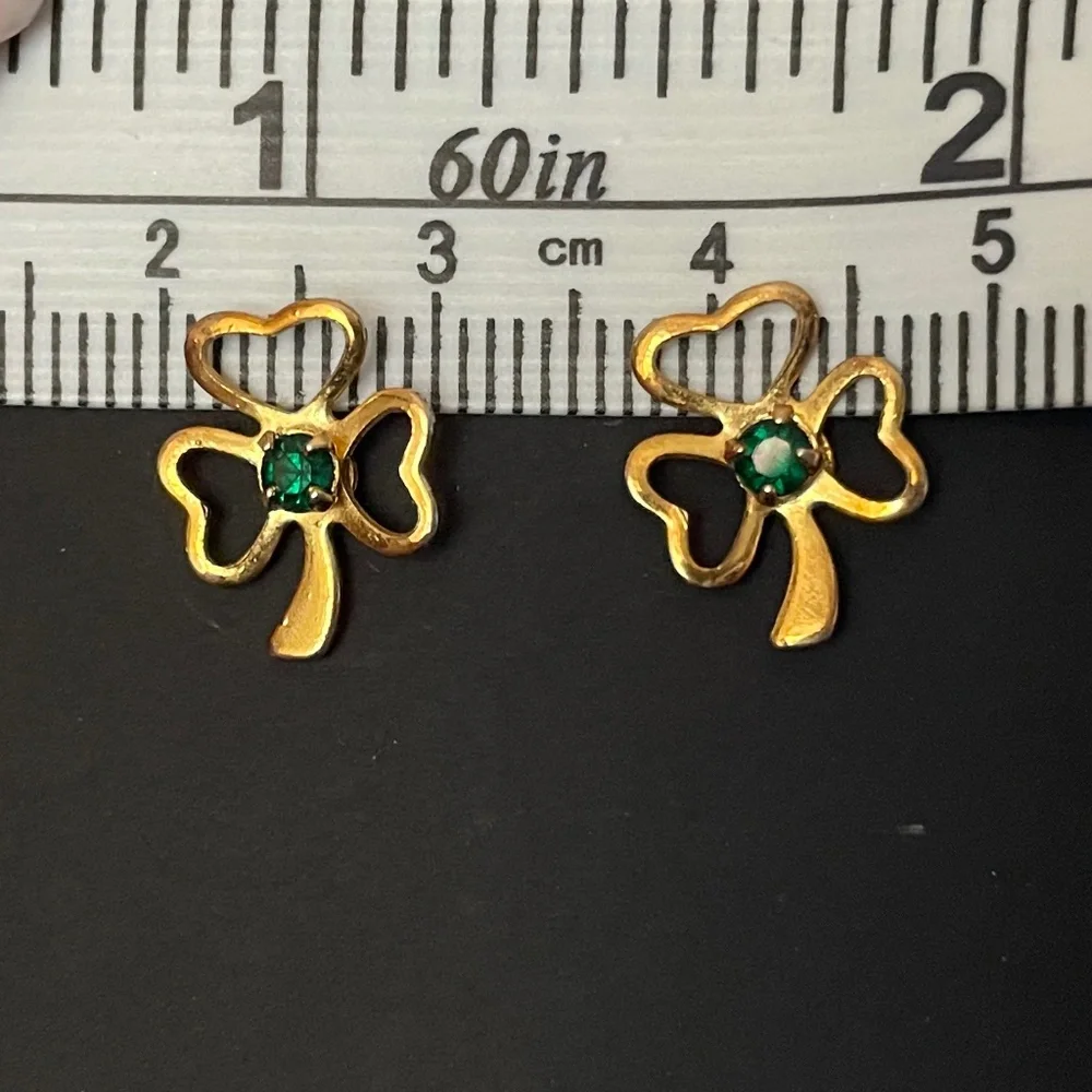 Gold plated Shamrock studs w/ green stones - Picture 4 of 4